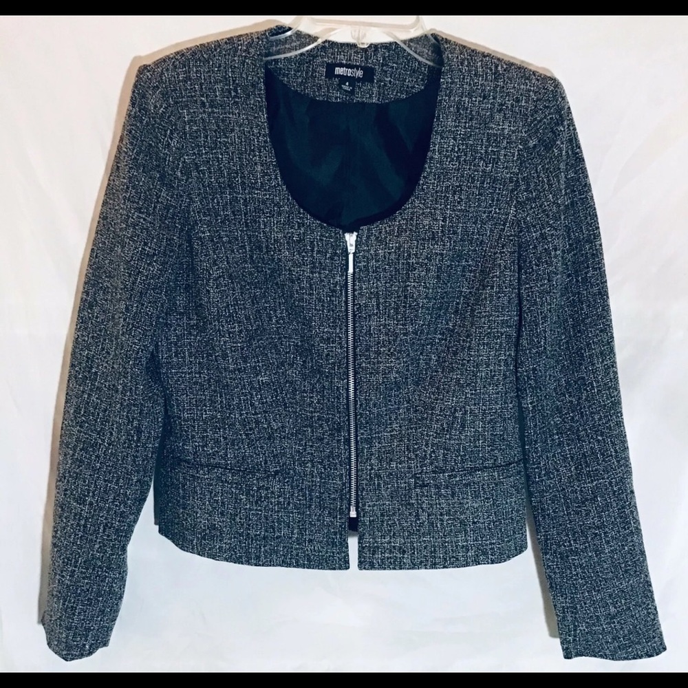 Metro style zip up blazer